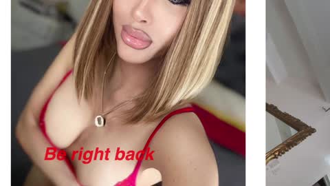 prettyjuliax online show from January 17, 8:24 am