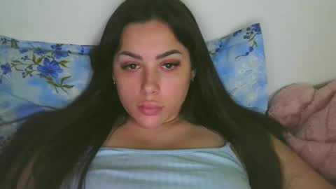 prettyjulliette online show from May 13, 8:51 pm