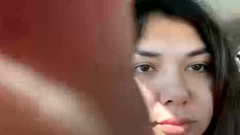 Snapshot of prettylatinamomma01 chatting on October 17, 6:23 pm prettylatinamomma01 online show from October 17, 6:23 pm