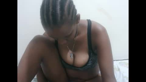 nana online show from December 17, 12:50 am