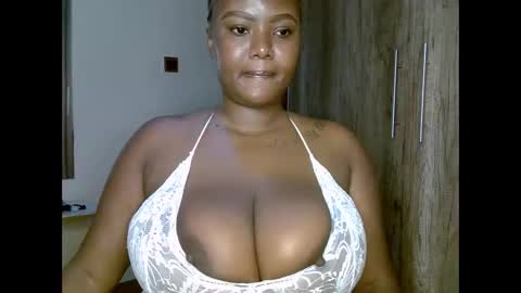 pearl online show from February 7, 10:30 pm