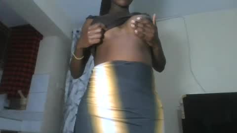prettypussy_24 online show from June 28, 7:21 pm
