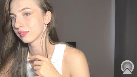 Snapshot of prettyyy_angel chatting on September 14, 3:13 pm prettyyy_angel online show from September 14, 3:13 pm