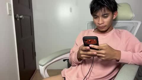 Charls online show from April 12, 3:27 pm