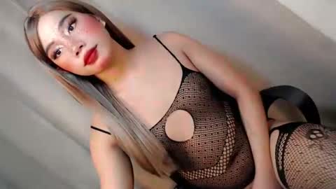 STELLA MAE online show from June 1, 1:23 pm