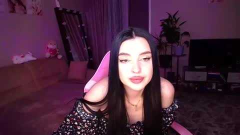 princessamira1 online show from November 9, 3:15 pm