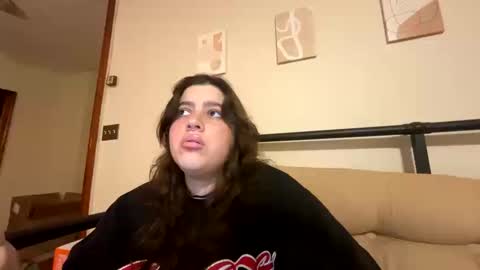 princessviccxo online show from October 17, 6:06 am