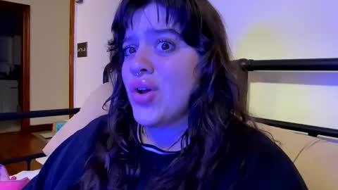 princessviccxo online show from January 22, 8:18 am