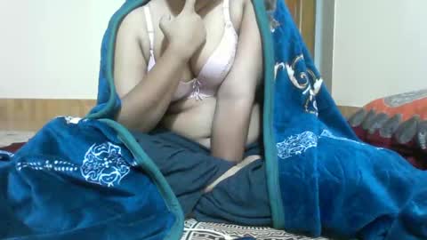 Snapshot of priyonti34 chatting on December 8, 12:19 pm Priyonti ganguli online show from December 8, 12:19 pm