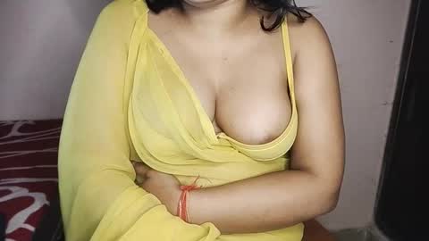 priyu_ online show from November 27, 9:22 pm