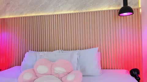 Profana Red online show from March 2, 2:02 pm