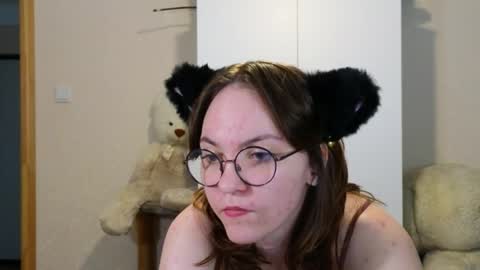 Tirnelis online show from June 3, 9:45 am