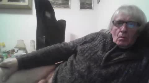 proudwelshman online show from February 12, 10:48 pm