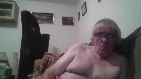 proudwelshman online show from February 7, 11:34 pm
