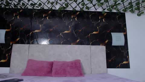 Adris  Juan online show from May 12, 3:37 am