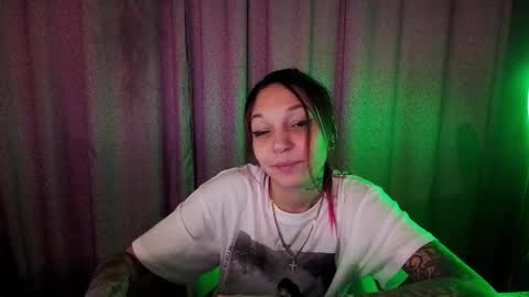 LUCY -----    online show from December 23, 7:52 pm