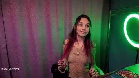 LUCY -----    online show from December 18, 3:22 pm