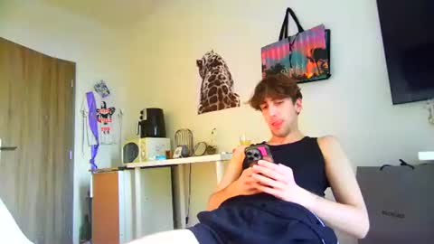 pttvnvkk online show from March 10, 3:49 pm