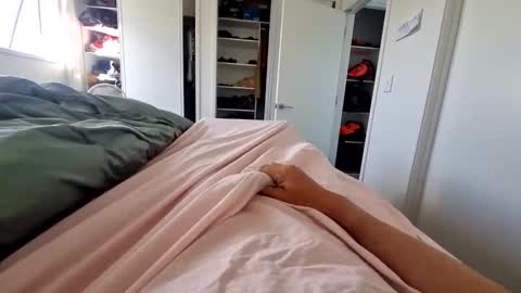 Public online show from December 5, 6:16 pm