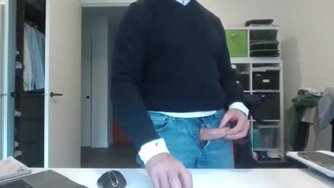 Snapshot of puffiest chatting on September 24, 3:57 am puffiest online show from September 24, 3:57 am