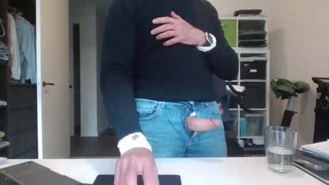 Snapshot of puffiest chatting on September 12, 5:20 am puffiest online show from September 12, 5:20 am