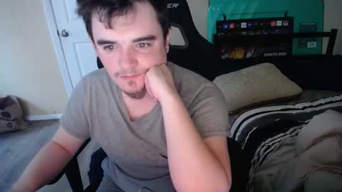 pumpkin_smash69 online show from April 1, 11:55 am