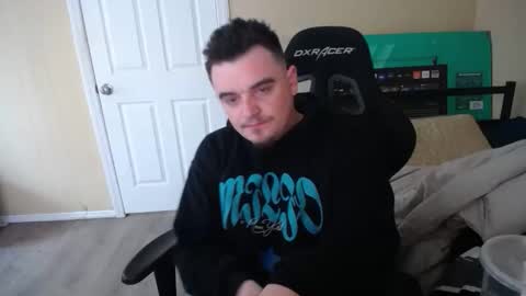 pumpkin_smash69 online show from April 3, 8:27 pm