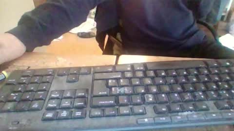 pup_y online show from October 29, 9:44 am