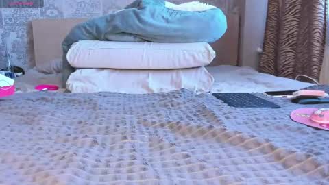 Katty online show from April 20, 12:30 pm