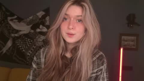 Bella online show from April 22, 9:16 am