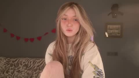 Bella online show from April 3, 5:47 am