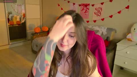 Bella online show from November 5, 5:42 am