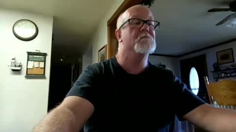 pussylover1365 online show from January 28, 9:40 pm