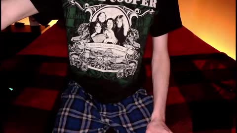 pussylover2182 online show from March 23, 4:17 am