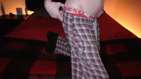 pussylover2182 online show from March 3, 4:52 am