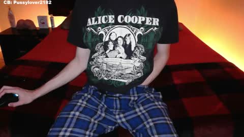 pussylover2182 online show from October 27, 3:17 am