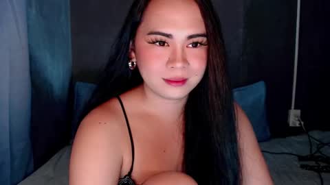 qt_luna18 online show from June 2, 5:26 pm