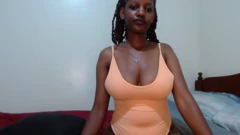 queen74890 online show from September 18, 11:53 pm