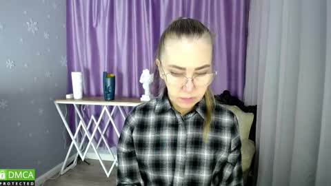 Snapshot of queen_a_n_i chatting on January 26, 9:08 am A N I  Ill be here on December 1st online show from January 26, 9:08 am