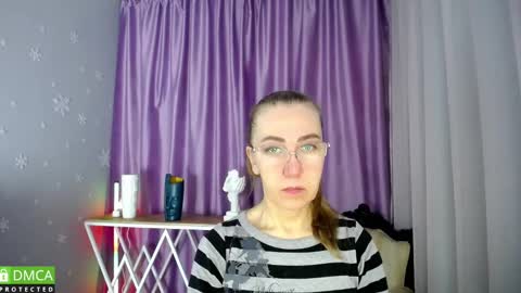 Snapshot of queen_a_n_i chatting on February 22, 9:01 am A N I  Ill be here on December 1st online show from February 22, 9:01 am