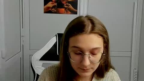 Amelie online show from April 3, 12:56 pm