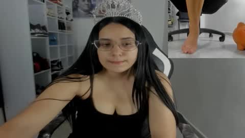 queen_findom1 online show from December 5, 5:50 am