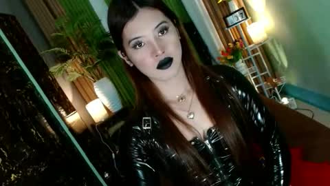 Kendal  online here from 6am-3pm philippine time online show from October 7, 10:39 pm