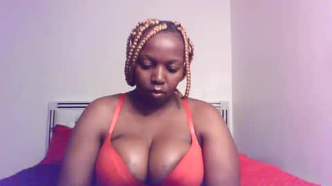 QUEEN online show from April 8, 5:32 am