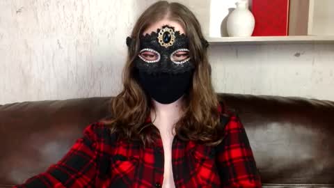 Nora online show from May 9, 10:49 pm