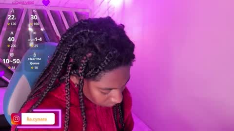   online show from October 3, 12:02 pm