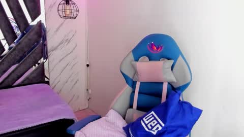   online show from October 29, 12:07 pm