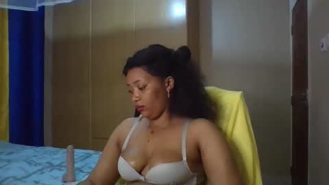 Queenbebony2 online show from September 21, 4:55 pm