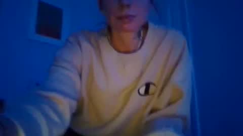 queenbee6269 online show from January 14, 8:33 am