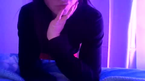 queenbee6269 online show from December 31, 4:38 am